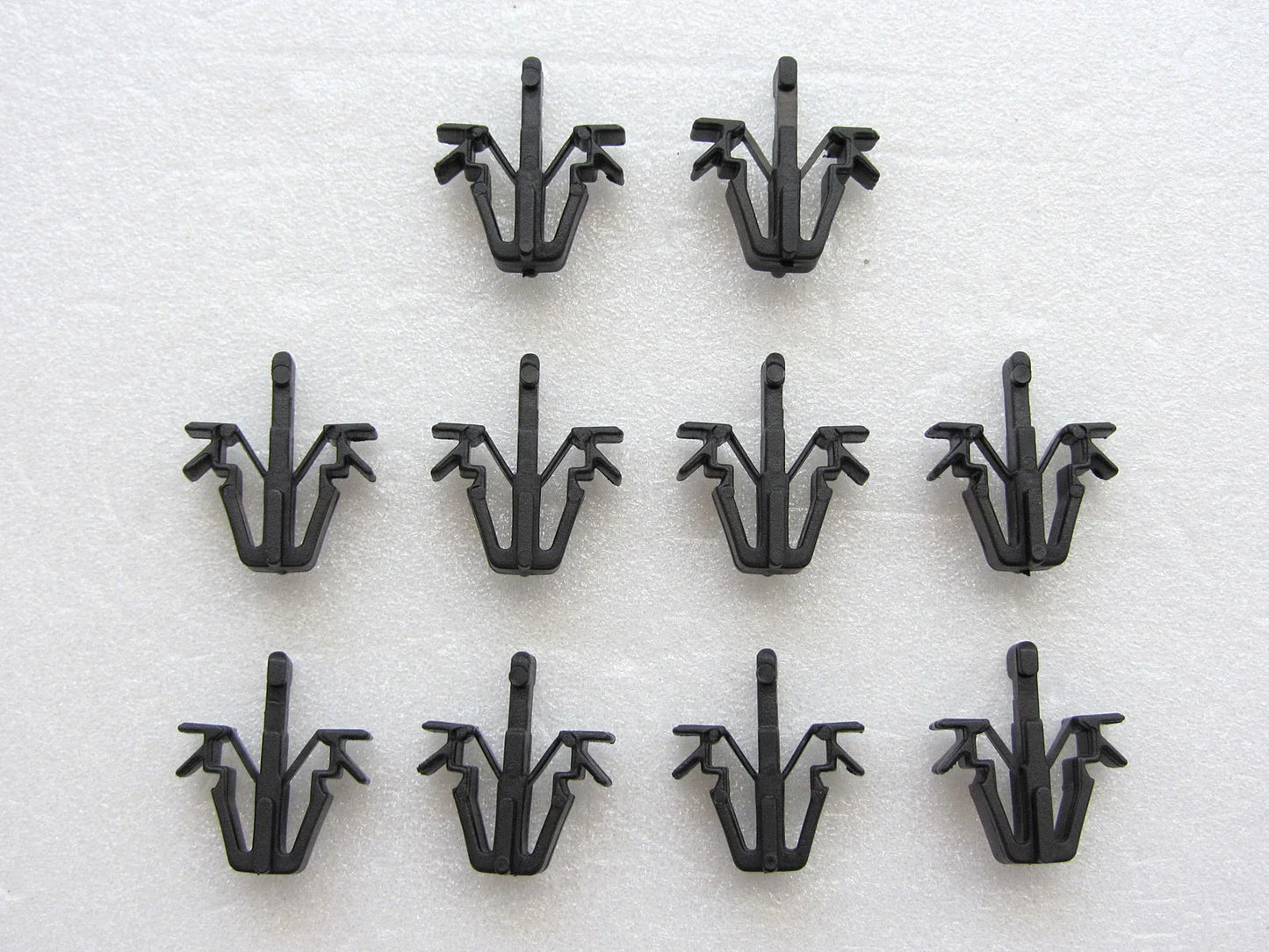Grill Lock Clip 10 x for 88-97 Toyota Hilux Mighty-X LN85 4Runner Hiace Commuter
