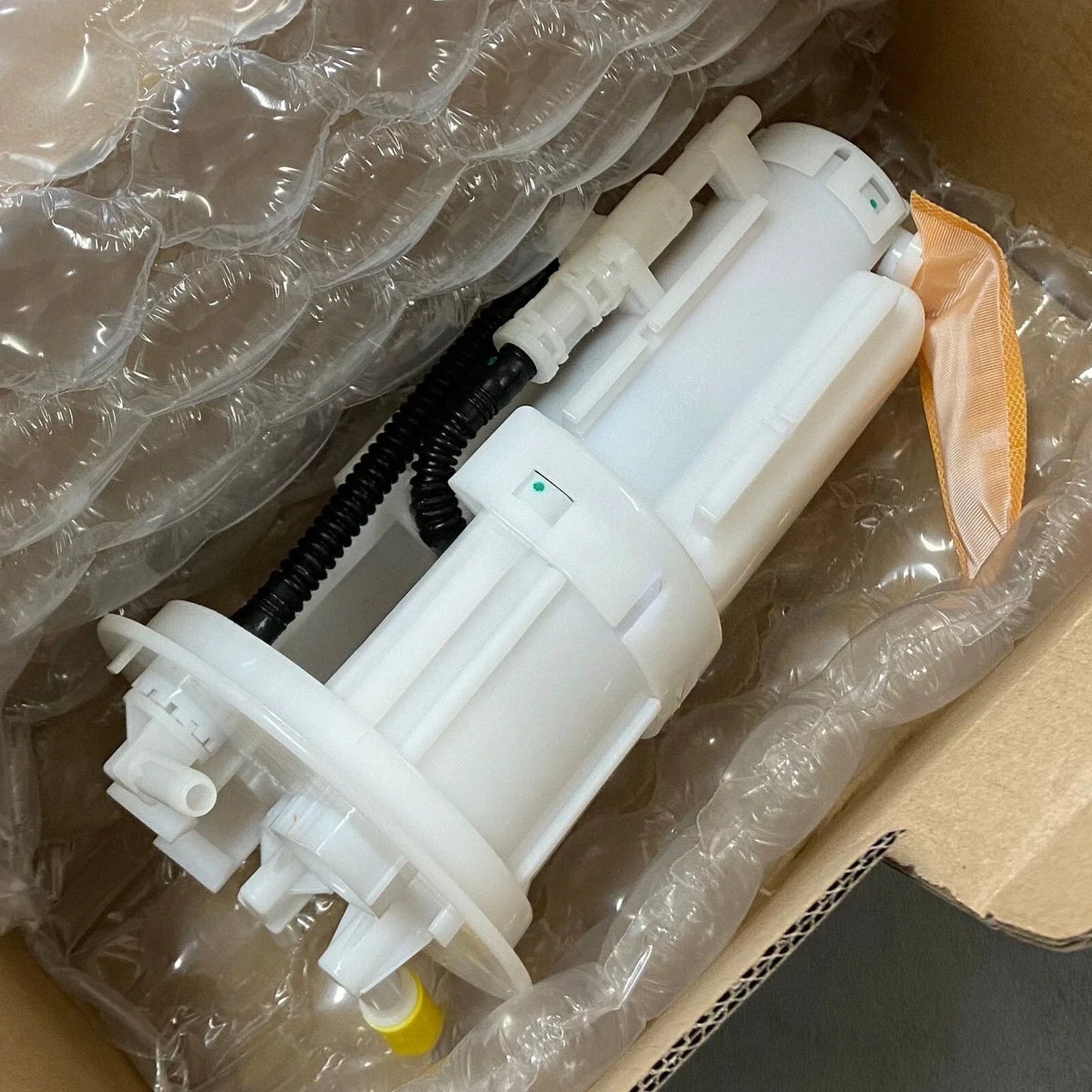 Fuel Pump Assembly for Mitsubishi Pajero Montero (1999–2006)