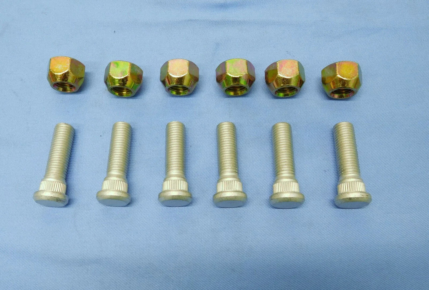 Front Wheel Stud & Nut Set for Toyota Land Cruiser FJ40 FJ45 (1960-1984)