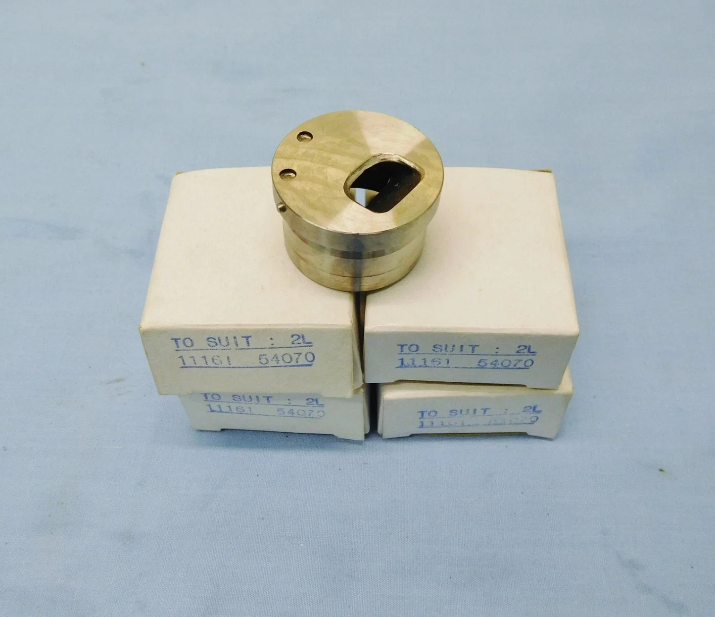 Set of 4 Precombustion Chambers for Hilux LN65 2L 2.4L Diesel (1983-1988)