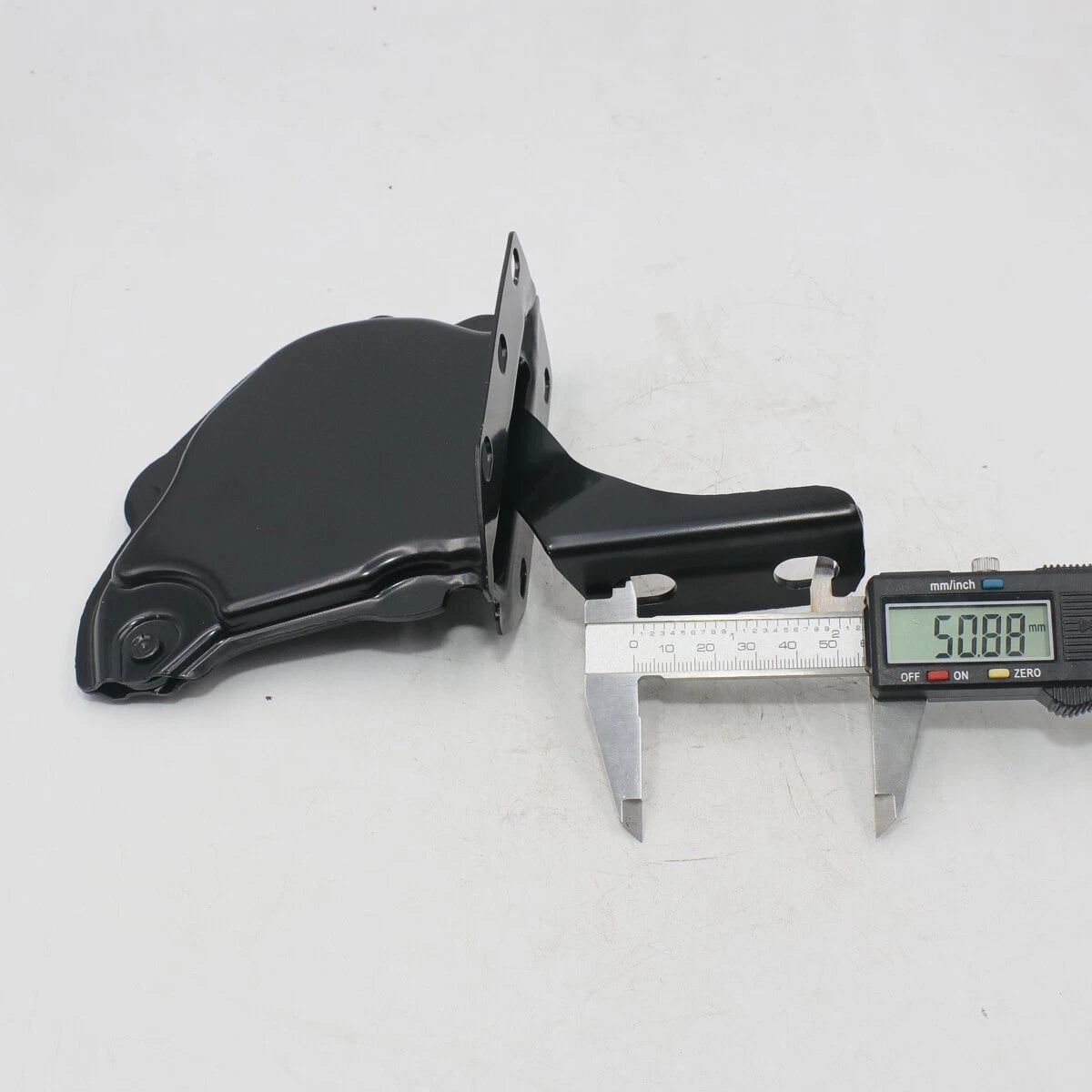 Bonnet Hinge LH for Toyota Hilux 1978-1983