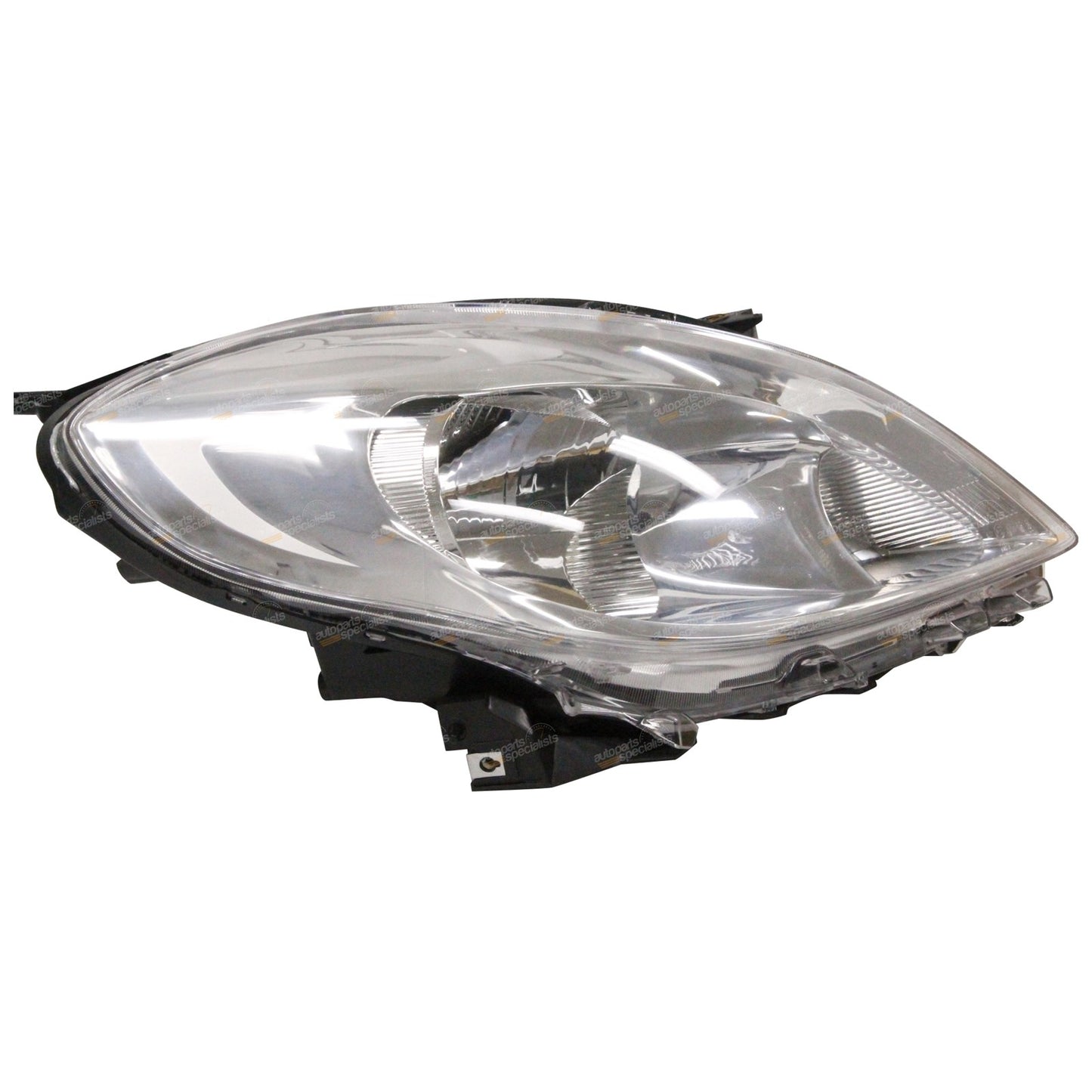 Set of 2 Replacement Headlights for Nissan Almera N17 (2012–Present)