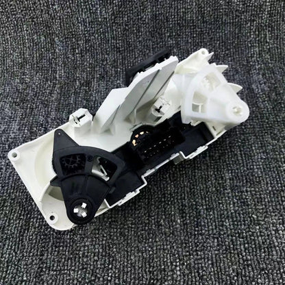 A/C Climate Control Panel Switch Button for Nissan Versa Tiida (2004–2011)