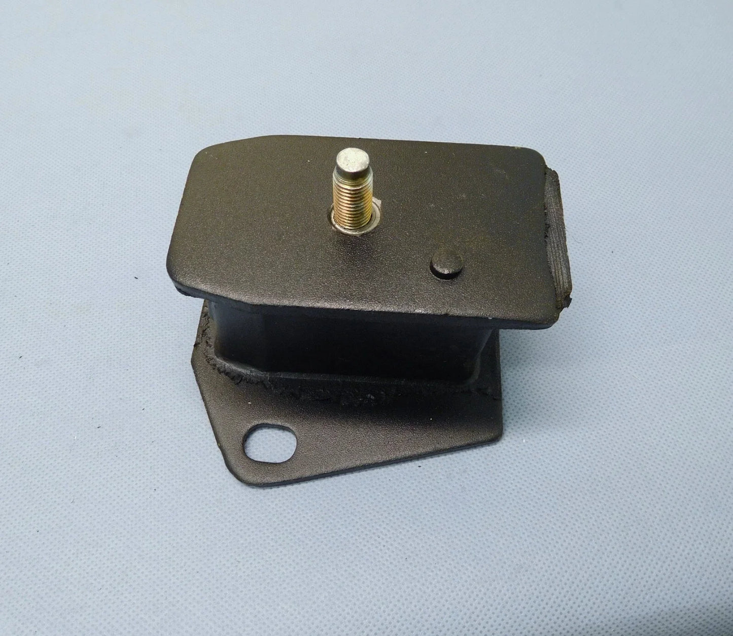 Front Engine Mount for Pajero 2.6 Petrol (1983-1993)