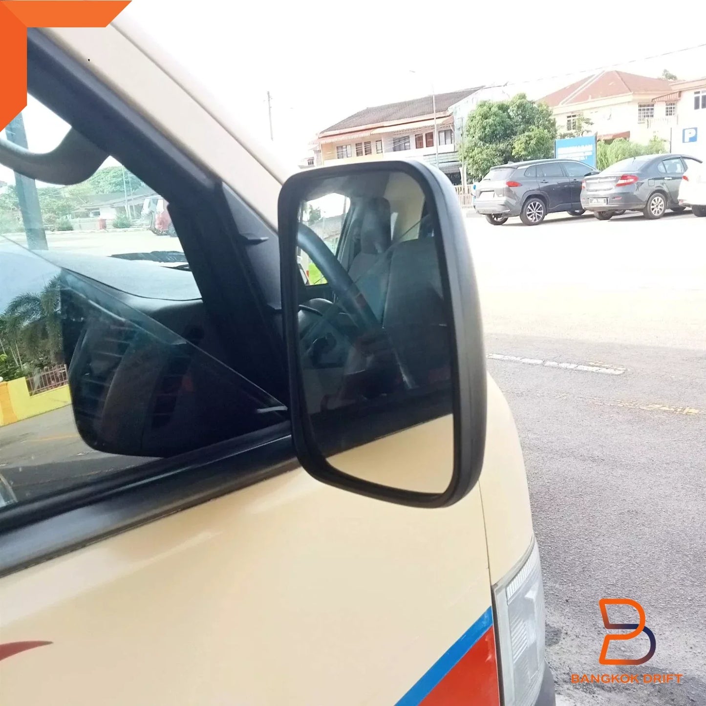Black Manual Wing Mirror for Toyota Hiace Commuter (2005-2019)