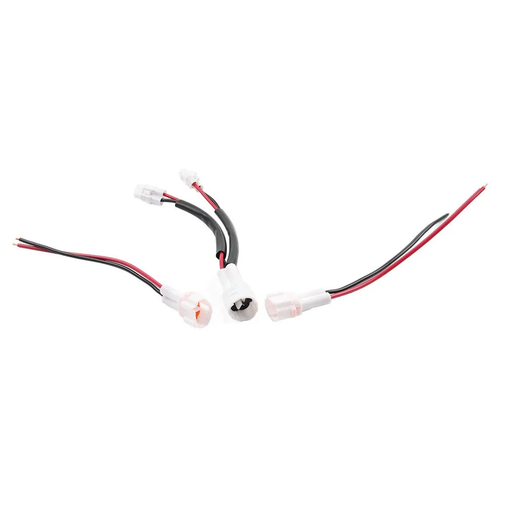 Power Outlet Splitter Plug for Yamaha XSR900 Tenere 700 MT07 MT09 (2016-2023)
