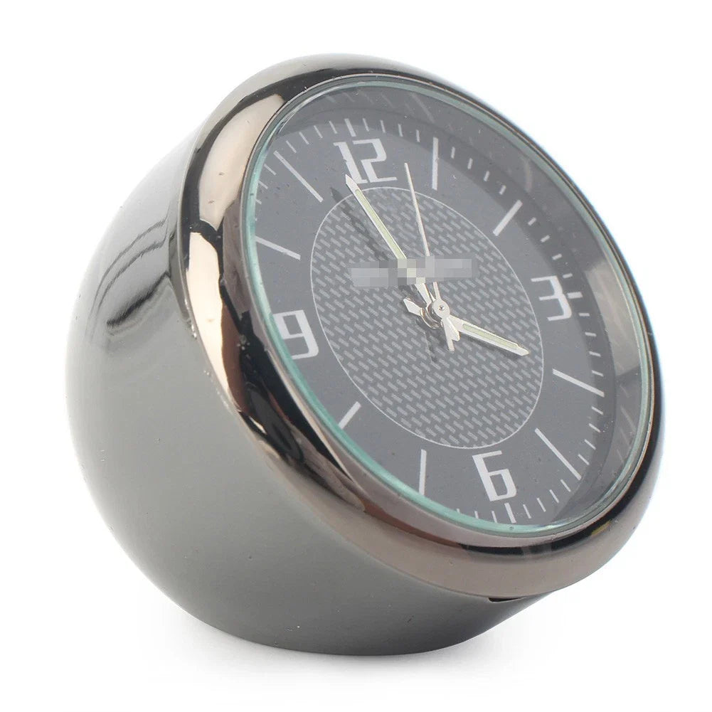 Luminous Quartz Clock Refit for Benz