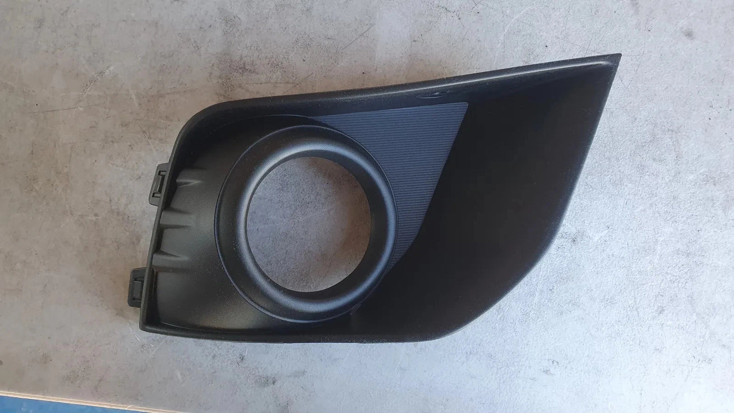 Front Bar Grille with Fog Light Mount for Mitsubishi ASX (2016–2017)