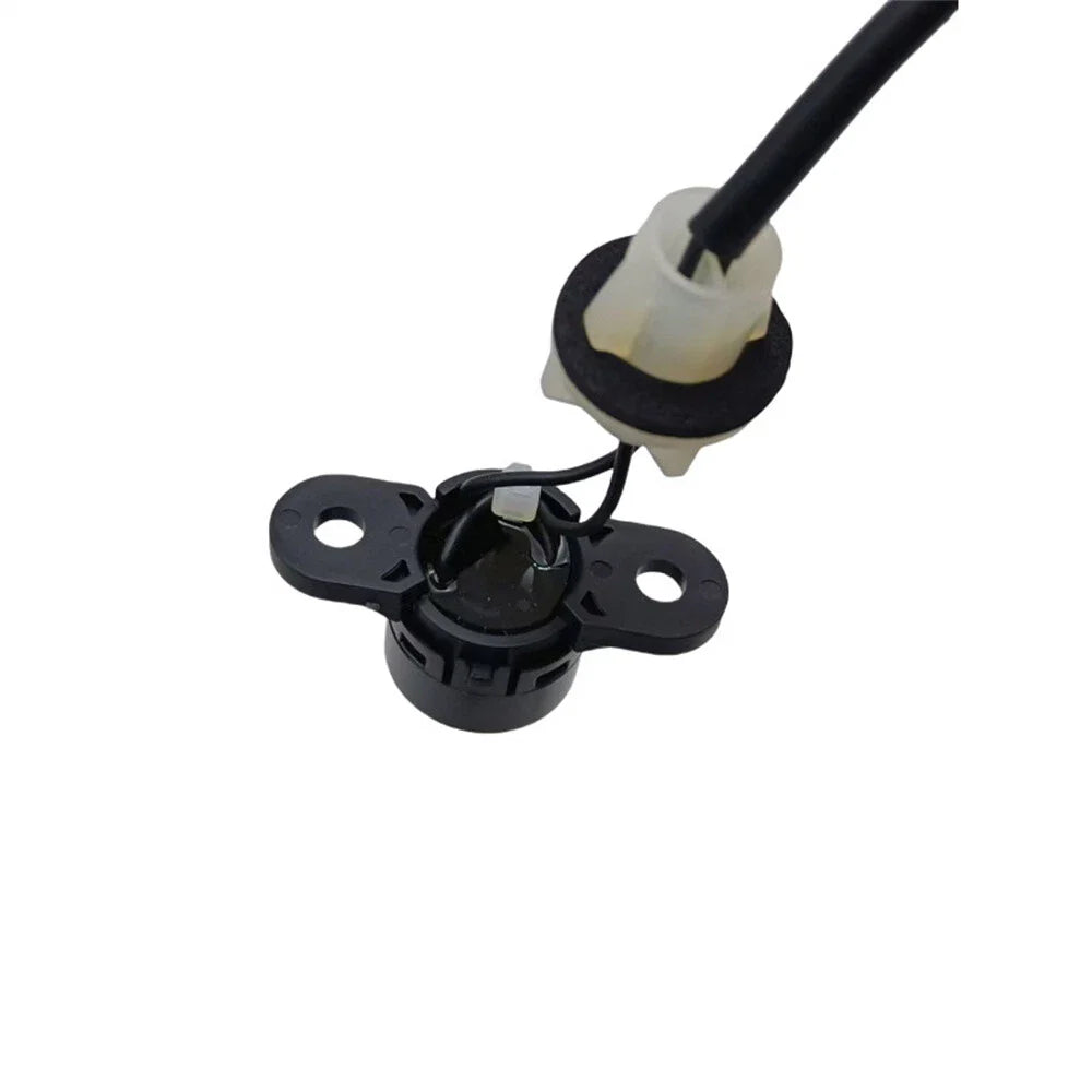 Tailgate Hatch Switch Button for Mazda 6 GG (2002-2008)