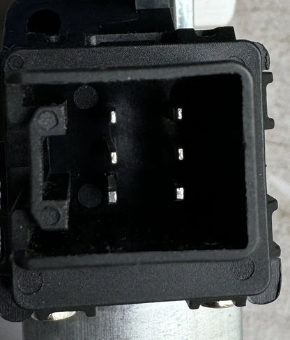 Front Right Window Lift Motor 6 pins for Mazda 2, 3, CX-3 (2014–2019)