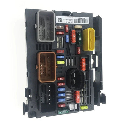 Fuse Box for Citroen Berlingo, C4, C8, Peugeot Partner, 308 (2002-2018)