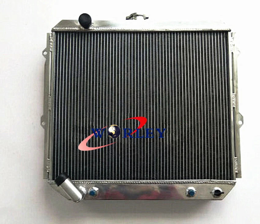 3 Row Aluminum Radiator for Mitsubishi Pajero (1994–2000)