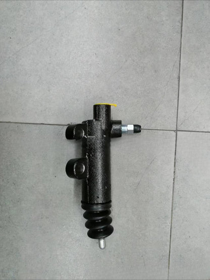 Clutch Release Cylinder for Toyota Land Cruiser FJ80 HDJ80 (1990–1997)