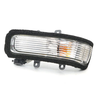 Right Mirror Cover with Turn Signal Light for Toyota Hilux (2015–2018)