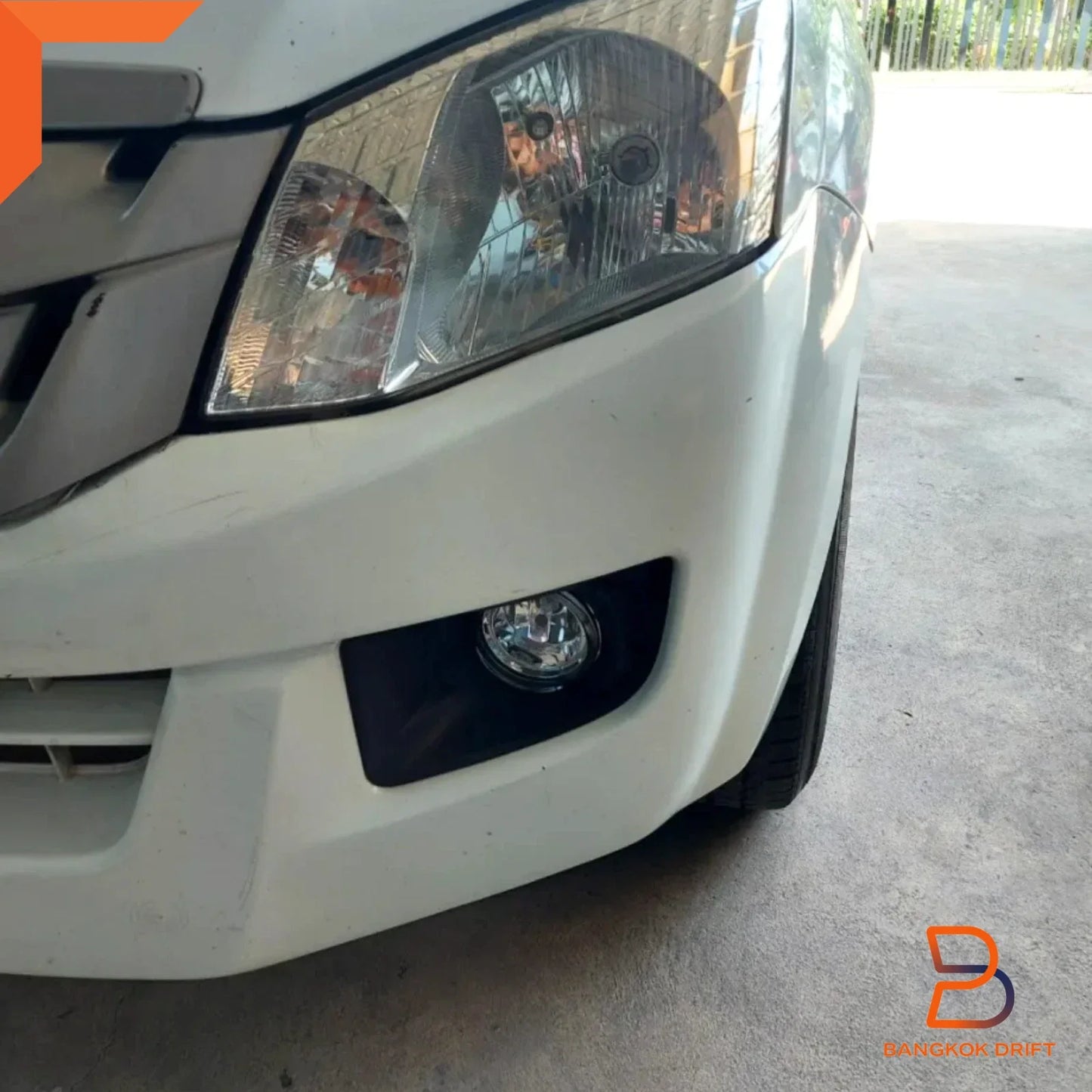 Fog Light Spot Lamp Cover for Isuzu D-Max DMAX UTE (2012-2016)