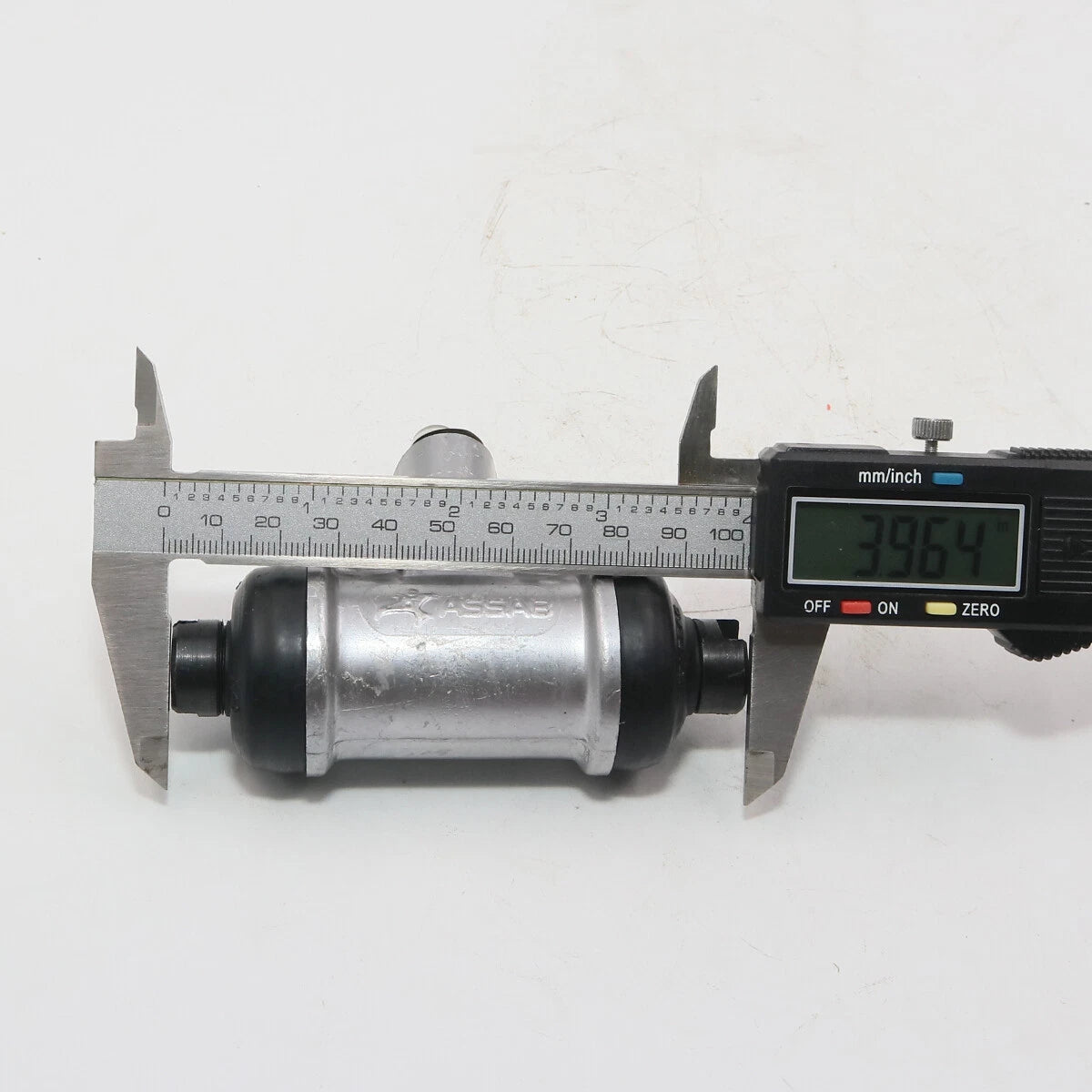 Rear Wheel Brake Cylinder for Nissan Navara D21 SD25/TD25/TD27 1986-1997