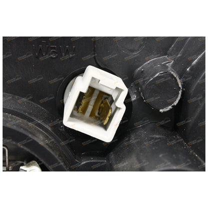 RH Dual-Reflector Headlight for Nissan Pulsar N16 (2000–2003)