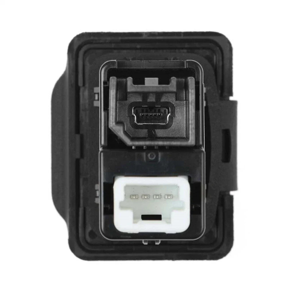 Auxiliary Audio USB Adapter for Nissan Versa Note Altima Sentra (2015-2019)