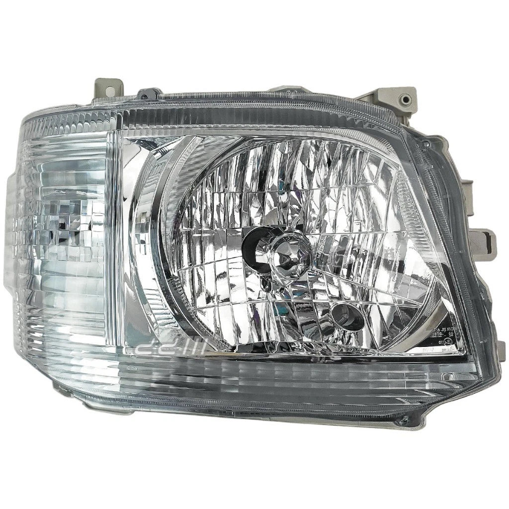 1 Pair Headlight Lamps for Toyota Hiace KDH200 KDH202 TRH203 (2010-2013)