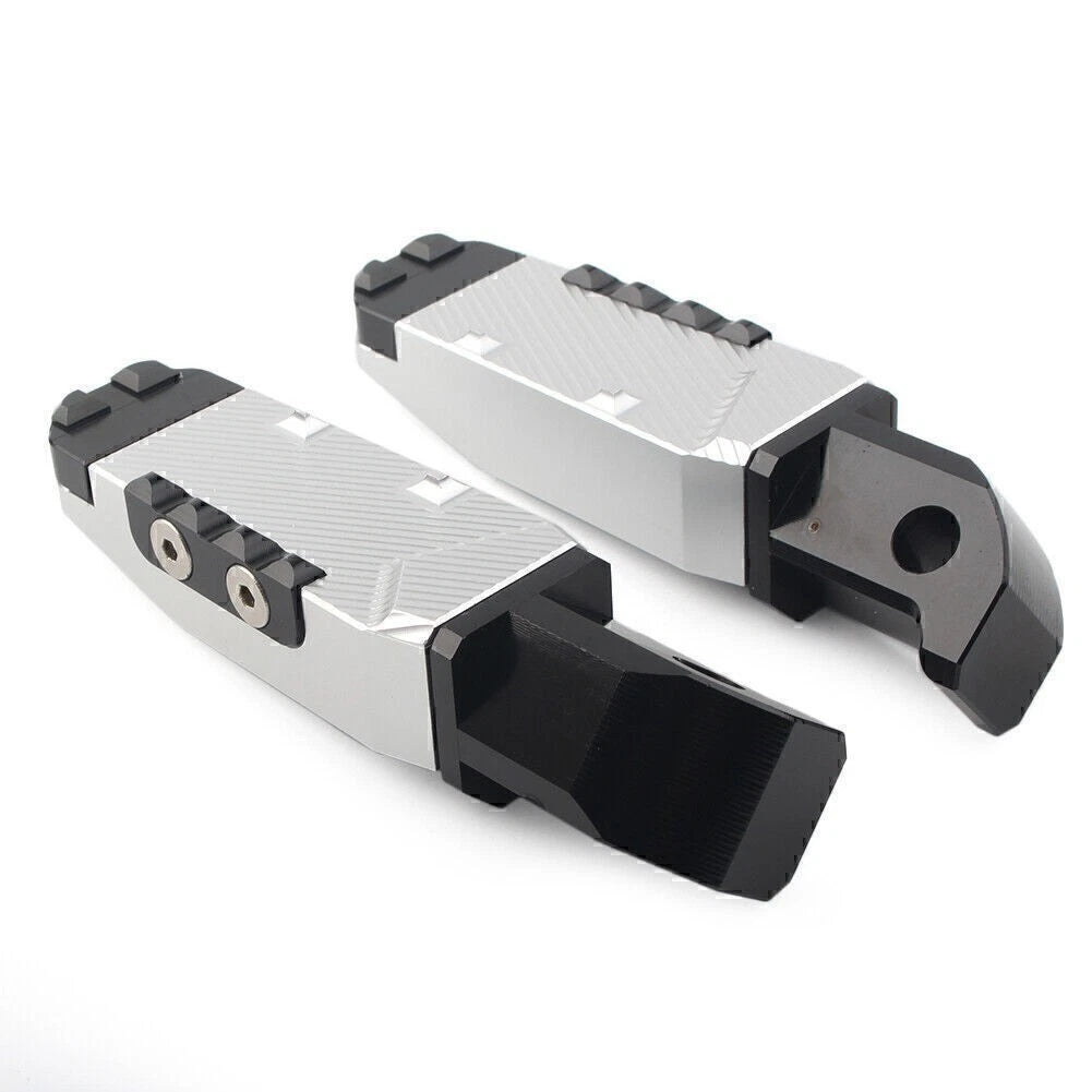 CNC Rear Passenger Footrests for Yamaha FZ1 YZF R3 (2015–2020)