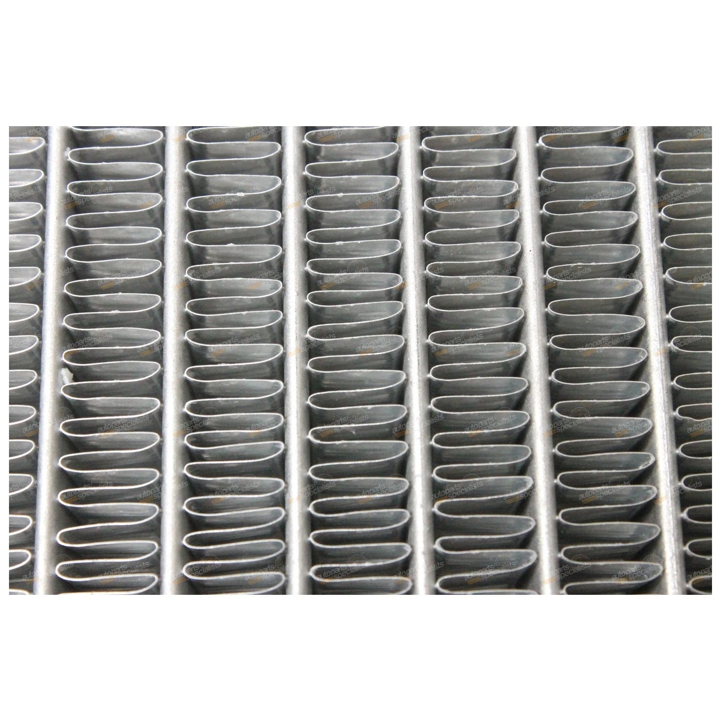 Heavy Duty Alloy Core Radiator for Toyota Tarago (2000–2005)