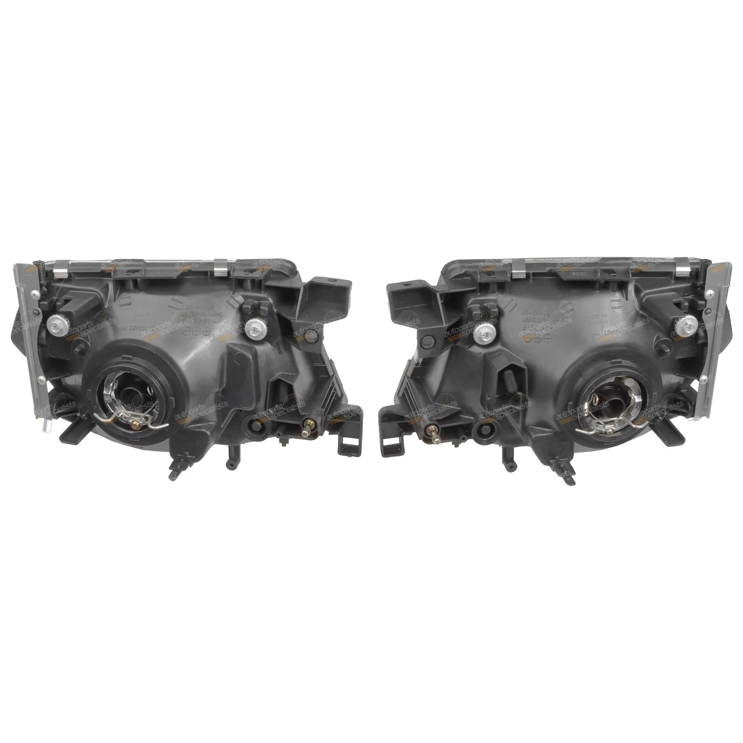 2X Replacement Headlights for Nissan Patrol GU (1997–2001)