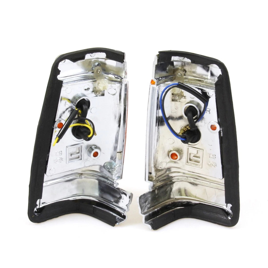 Chrome Front Side Signal Lights for Nissan Datsun 720 (1980–1989)