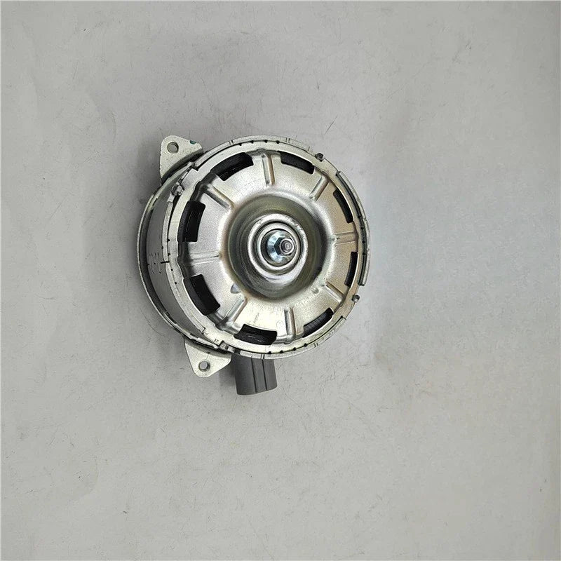Denso Radiator Cooling Motor Fan for Toyota Vios/Yaris Echo (1999–2008)