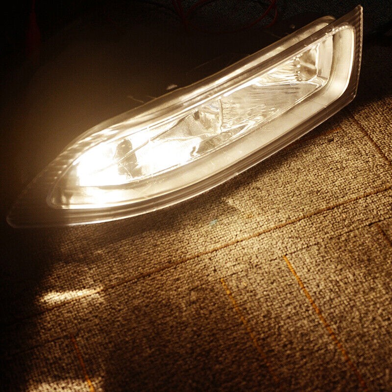 2X LED Front Bumper Fog Lights for Toyota Sienna (2004–2005)