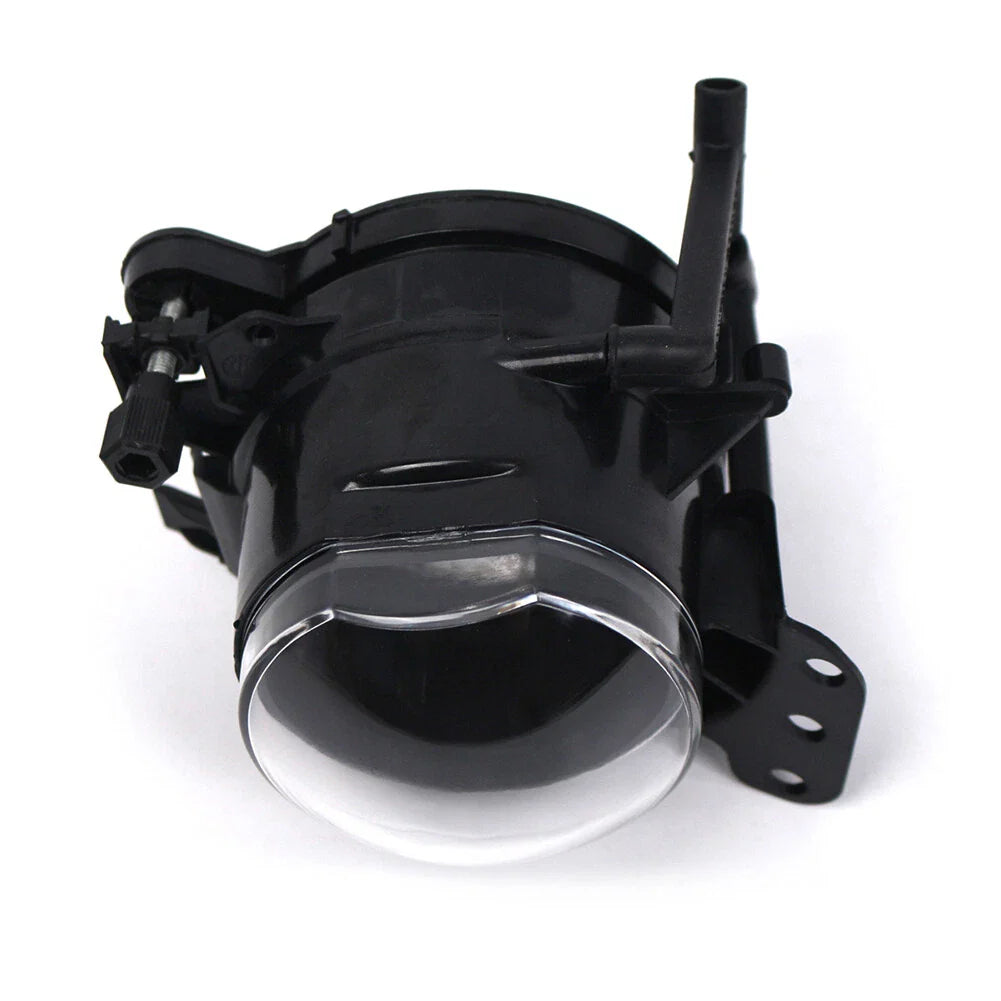 Right Front Fog Light for BMW E60 525i 528i 530i 535i M5 M-Tech (2004-2010)