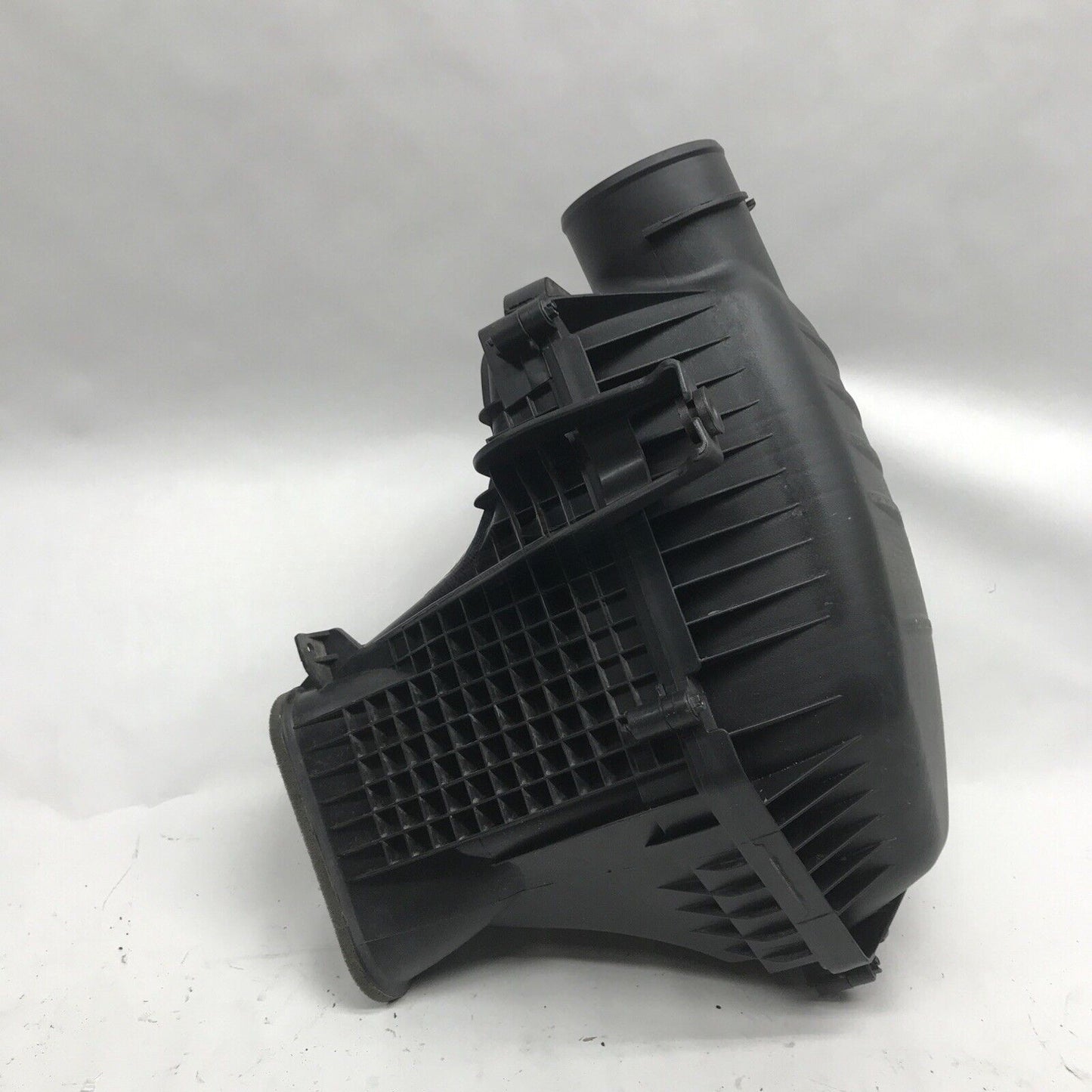 Air Cleaner Intake Filter Box for Chrysler 300 Dodge Charger V6 (2011–2020)