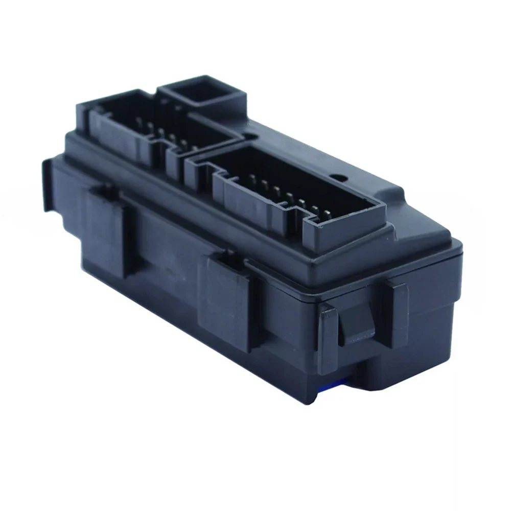 Car Engine Module Fuse Box for Hyundai Elantra (2014-2016)