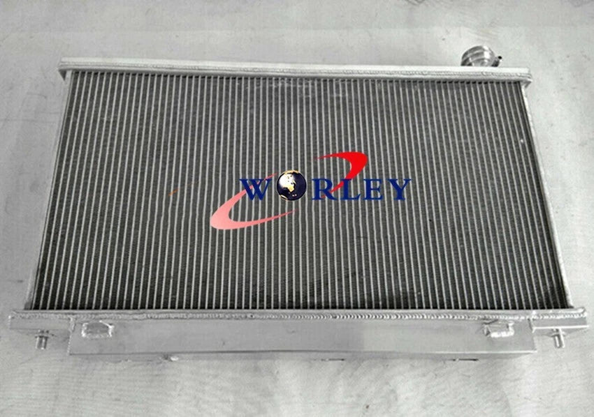 4-Row Radiator with Fans for Holden Commodore VE V8 (2006–2013)