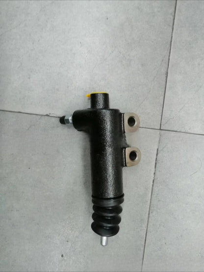 Clutch Release Cylinder for Toyota Land Cruiser FJ80/HDJ80 (1989–1998)