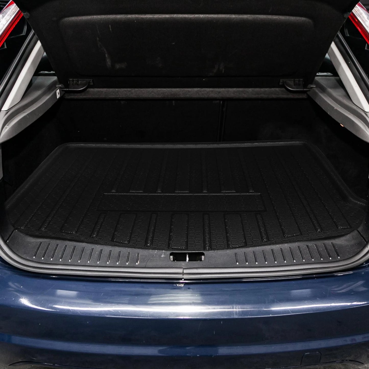 Cargo Trunk Tray for Ford Focus Hatchback (2012–2017)