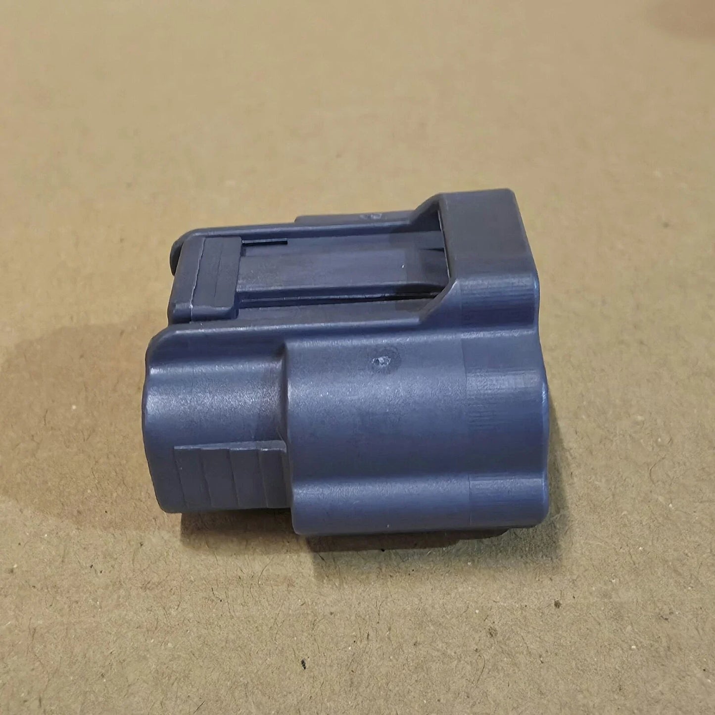 4 Pins Connector Plug for Mazda / Subaru