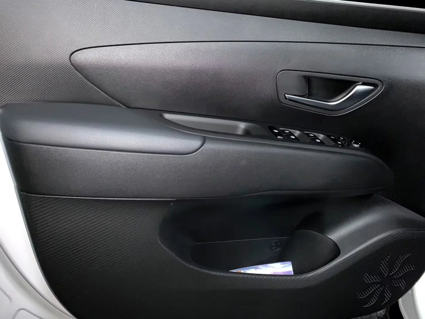 4 x Carbon Fiber Door Anti Kick Pad Protect for Hyundai Tucson (2021–2023)