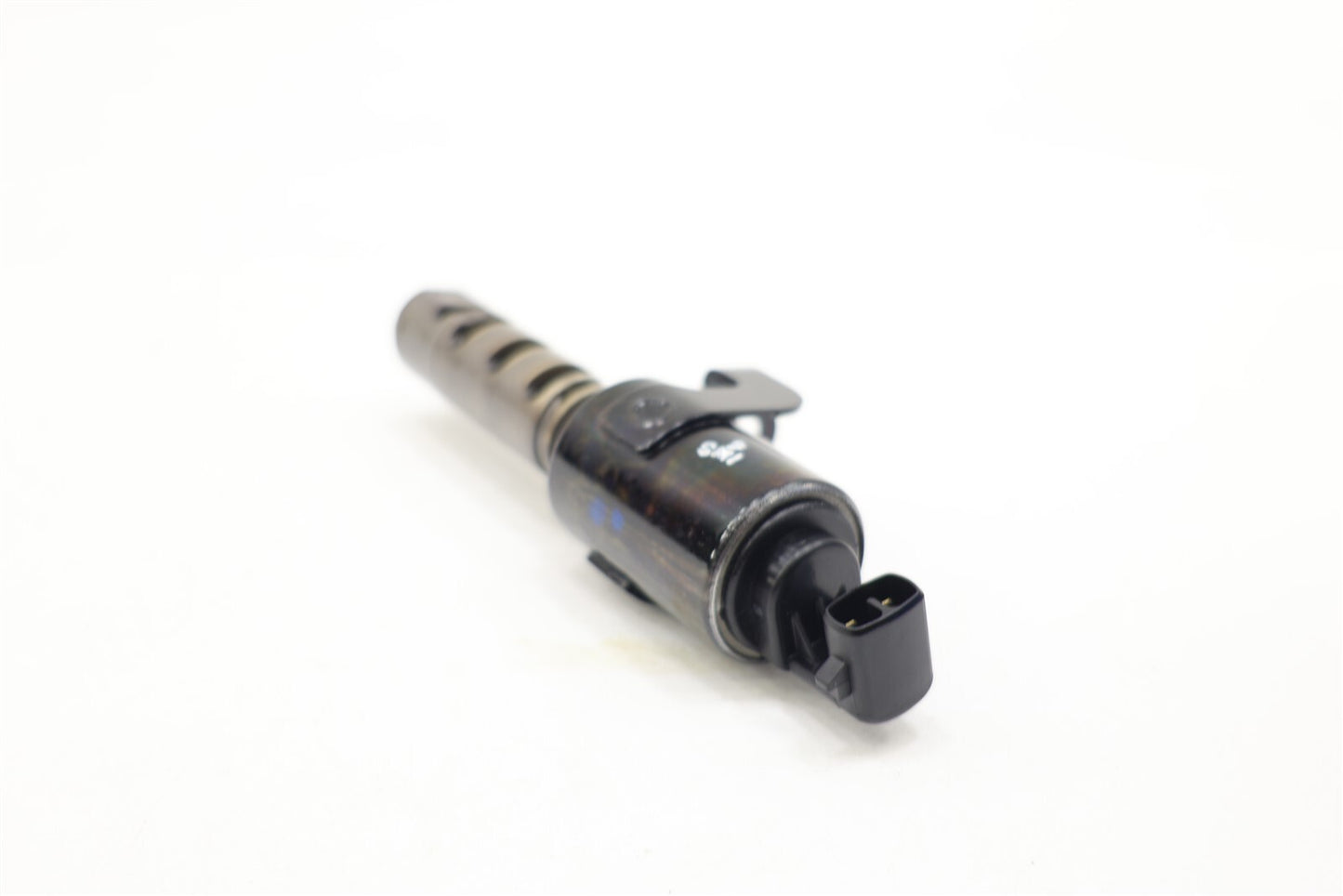 Variable Valve Timing Solenoid for Equus Genesis Borrego (2008–2014)
