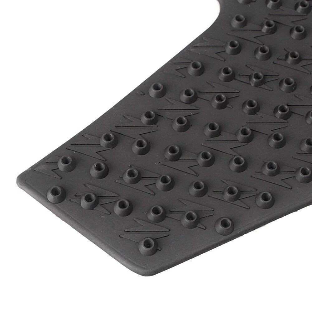 Tank Traction Side Pads for Yamaha MT-09 (2014–2017)