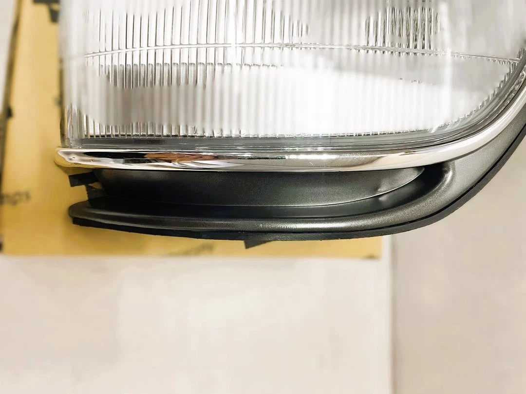 1 Pair Front Corner Lights for Toyota Land Cruiser 80 (1990-1997)