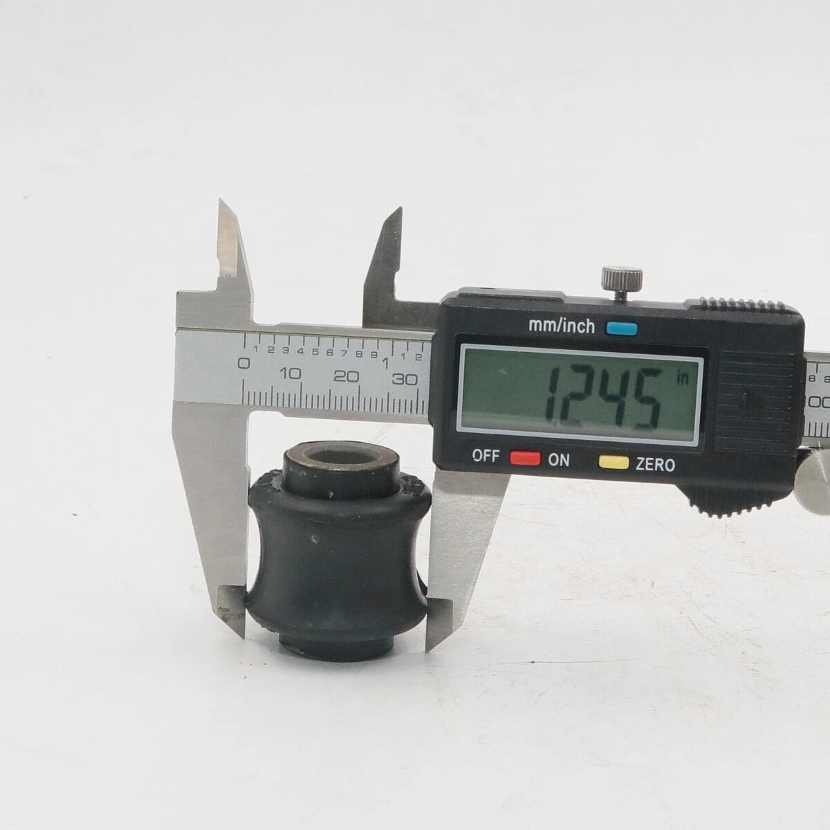 Shock Absorber Grommet Bush for Nissan 720 D21 SD22/SD23/SD25 1980-1986