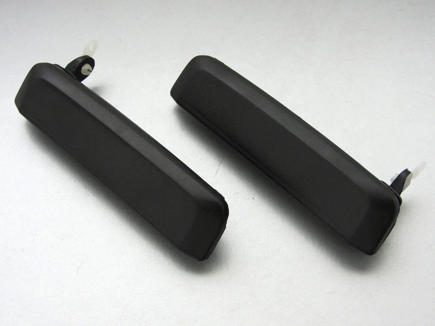 Black Outside Door Handle for Nissan Navara D21 Hardbody Pickup (1986-1997)