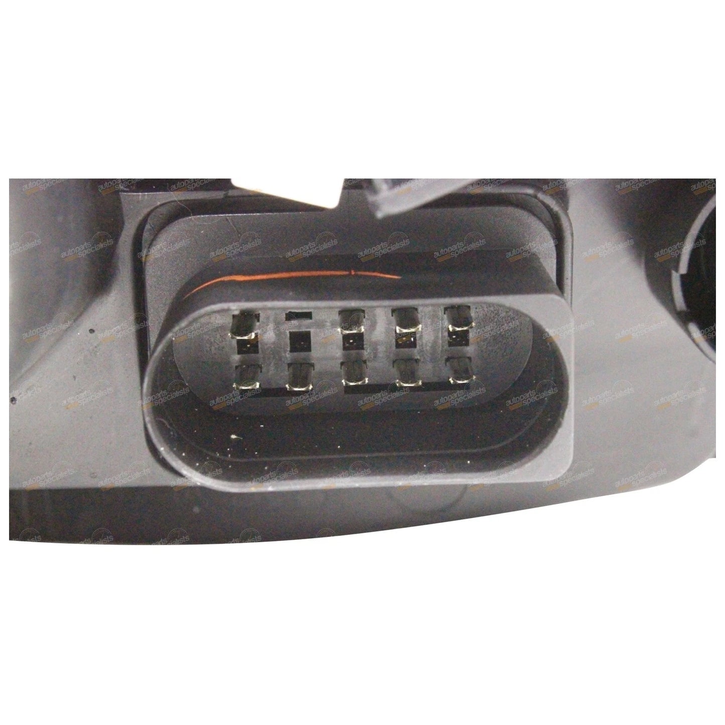 RH Halogen Headlight for VW Amarok 2011–2023 Right Side