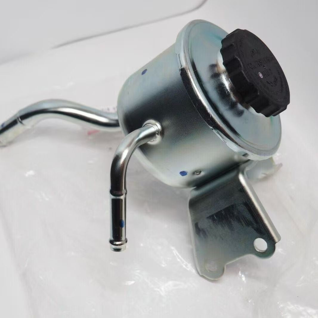 Power Steering Reservoir Tank for Toyota Land Cruiser (1990–2007)