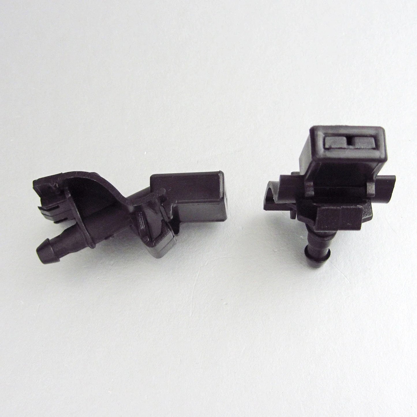 2 x Windshield Washer Nozzle Jets for Toyota Corolla E140, Camry Aurion XV40 (2006-2012)