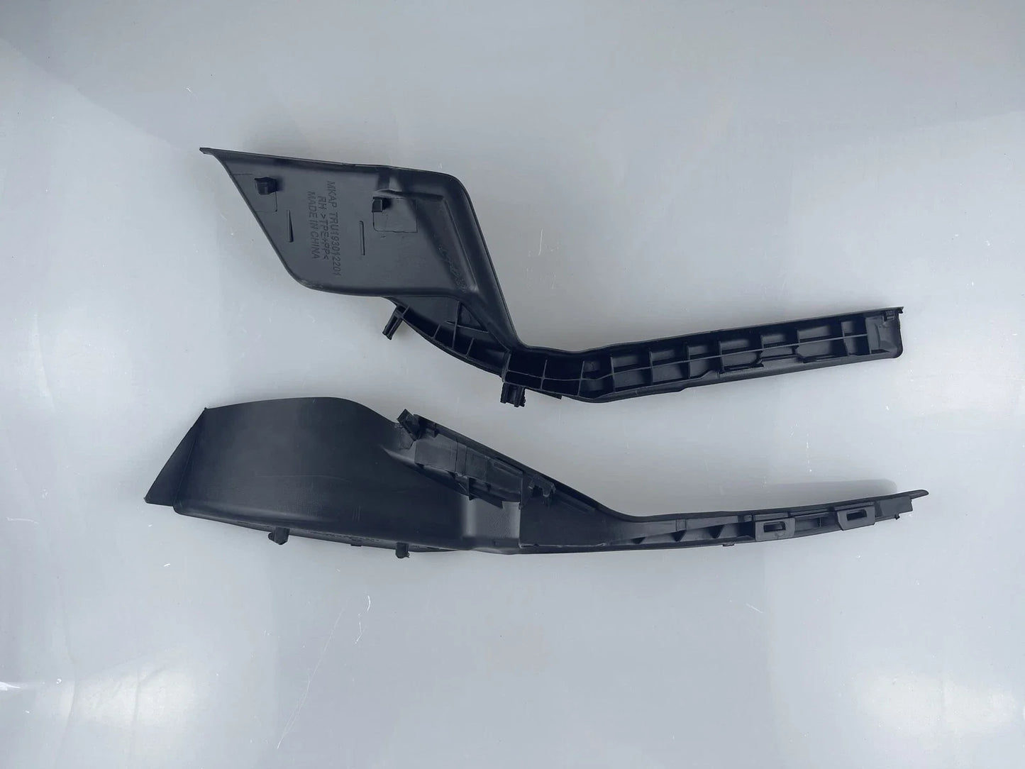 Pair Front Wiper Fender To COWL Seal Cover for Toyota RAV4 (2020–2022)
