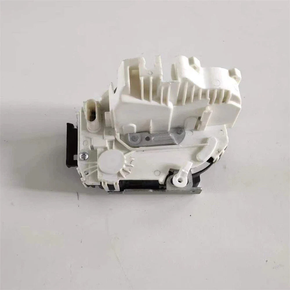 Front Power Door Lock Actuator Latch for Chrysler Dodge Ram (2002-2008)