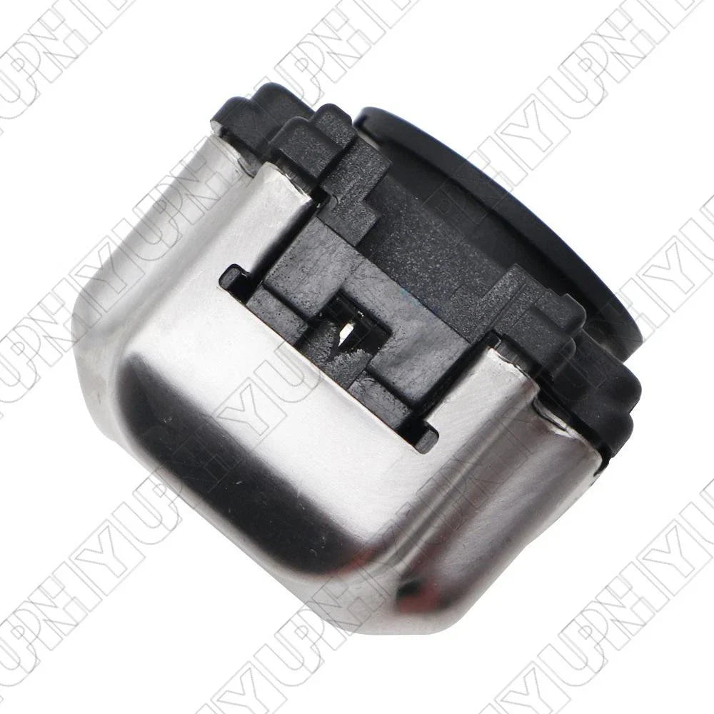 Xenon HID Bulb Socket for Mitsubishi Mazda CX-9, CX-5, 3 (2013-2015)