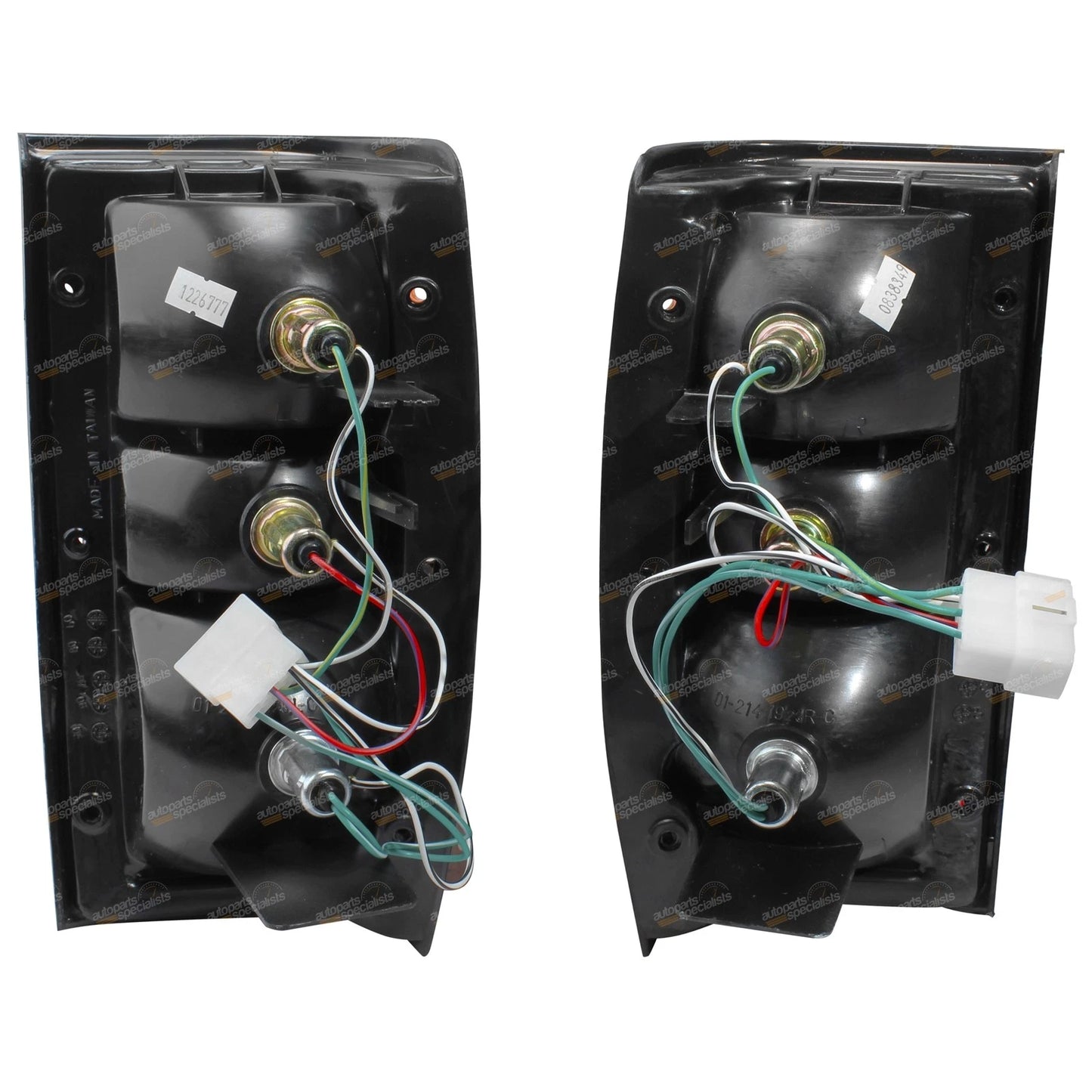 Set of 2 Tail Lights for Mitsubishi Triton (1986–1996)