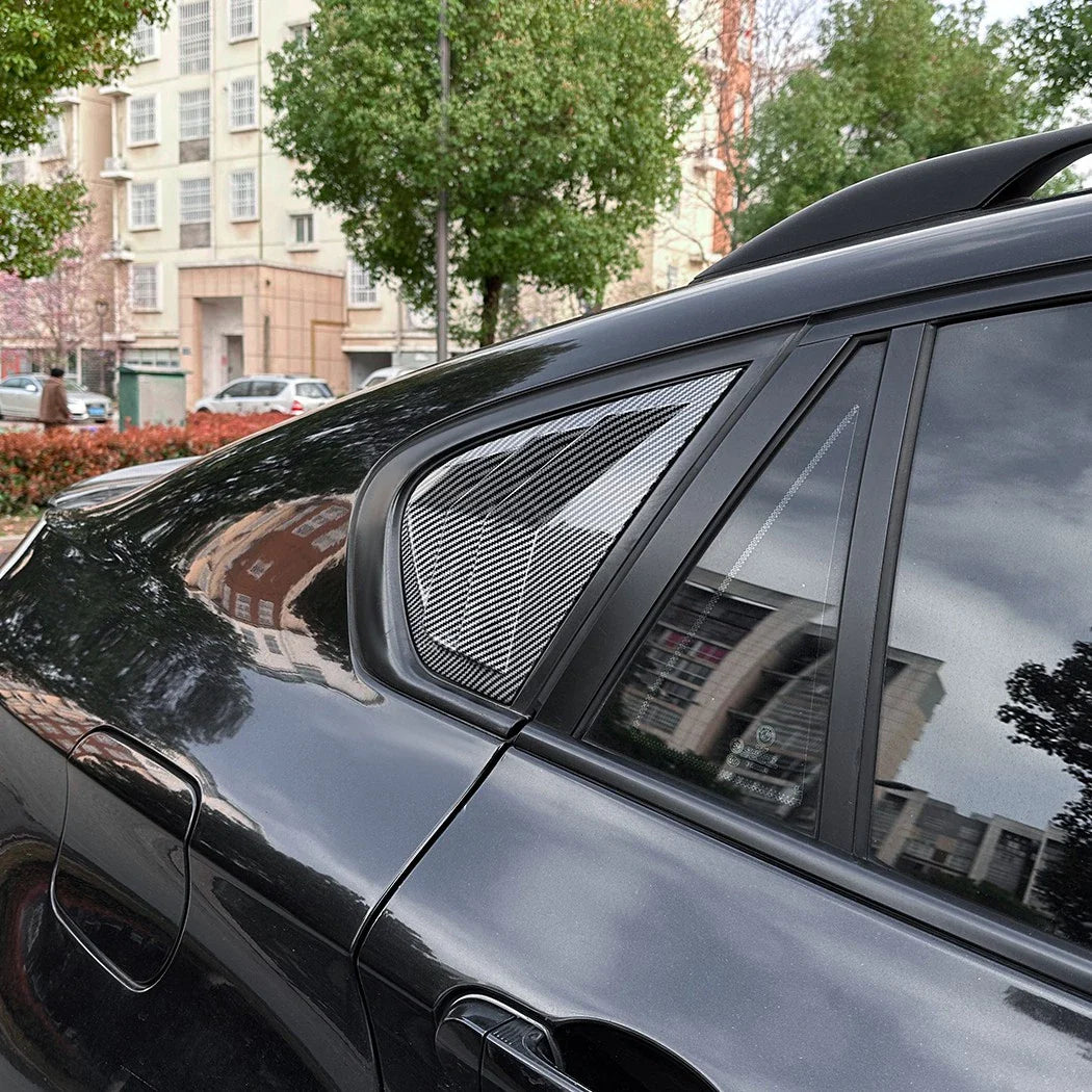 Carbon Style Rear Window Quarter Duct Vent Covers for BMW X6 (2008–2014)